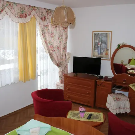 Hotel Waldhotel Alte Holle 2*